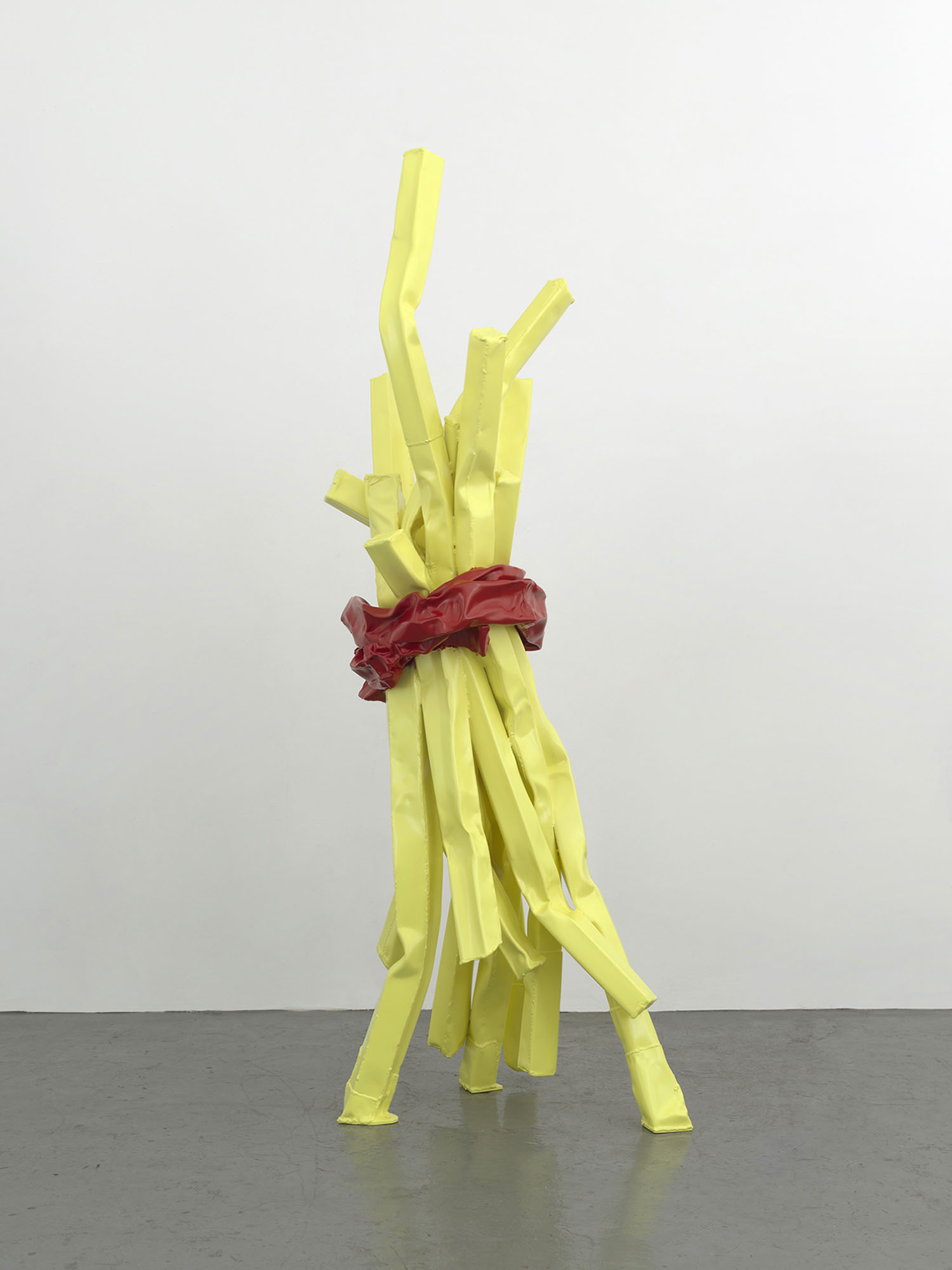 Frites,2024, 280 x 130 x 100cm
